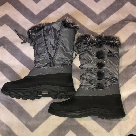 arctiv8 snow boots